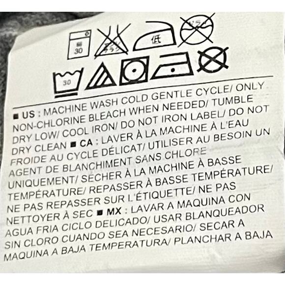 OLD NAVY V-NECK SHORT SLEEVE T-SHIRT, WOMENS, XXL, GREY WITH THIN WHITE STRIPES - Picture 10 of 10